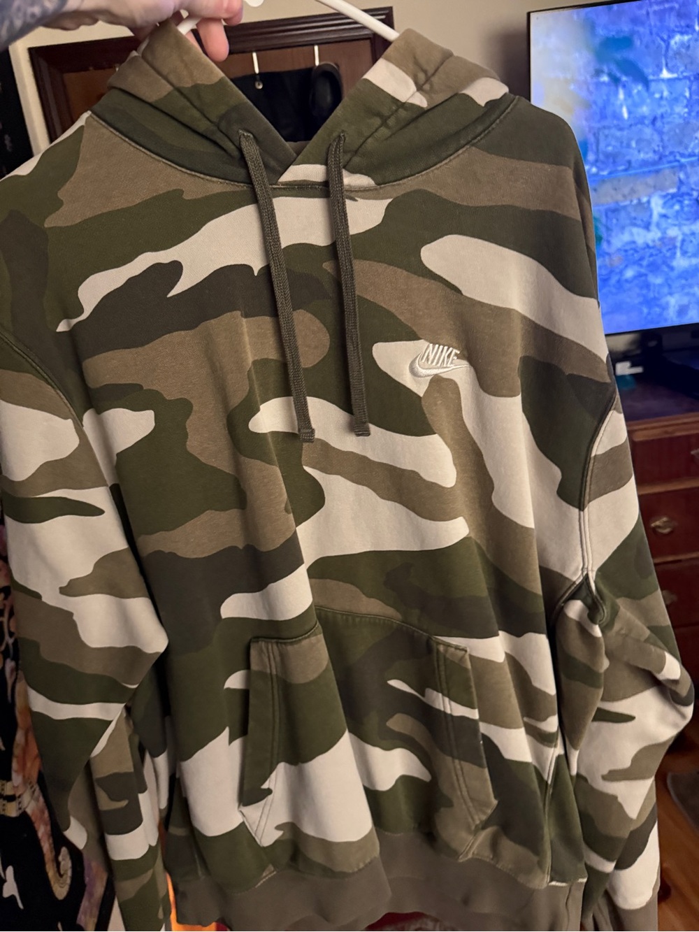 Nike Men’s Camo Pullover Hoodie - Olive/Khaki/White